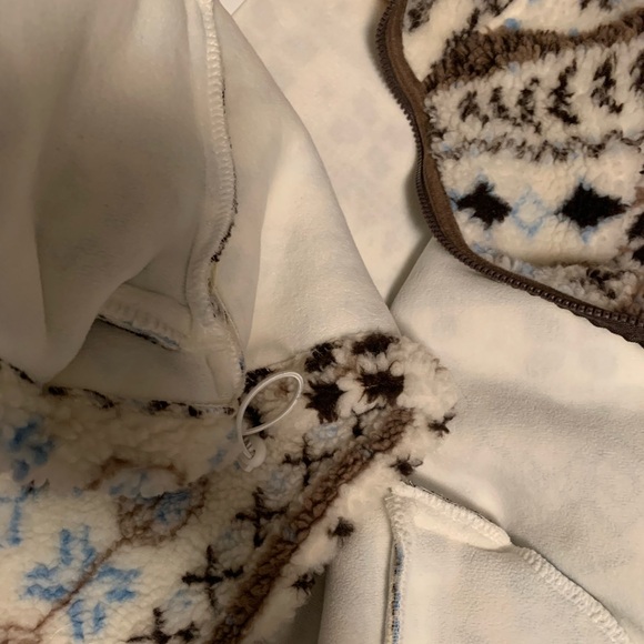 Korean Fair Isle Sherpa Fleece Jacket | Drawstring Hem - Picture 7 of 9